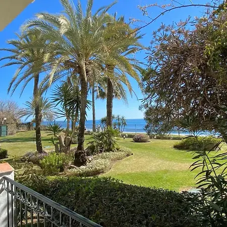 Διαμέρισμα Hacienda - Primera Linea De Playa, Piscinas Y Jardines Tropicales Εστεπόνα