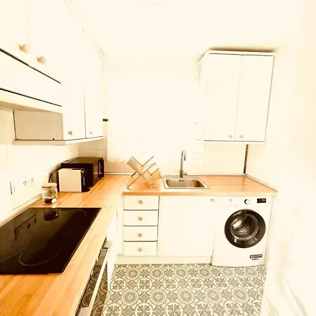 Hacienda - Primera Linea De Playa, Piscinas Y Jardines Tropicales Apartman Estepona